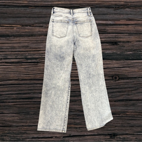 Silver Jeans Straight Leg Silver and Blue Denim - Picture 2 of 5